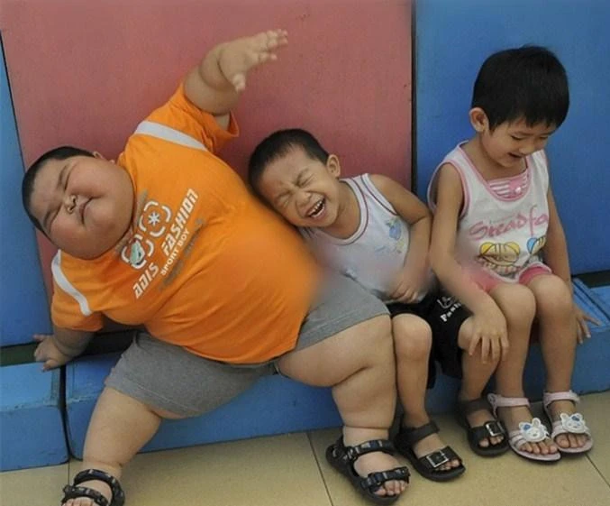 “Em chã” 3 tuổi nặng 60 kg ảnh 2