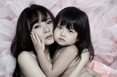 Dương Yến Ngọc nude chống ung thư vú ảnh 5