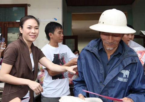 Mỹ Tâm chỉ mềm yếu trong tình yêu ảnh 2