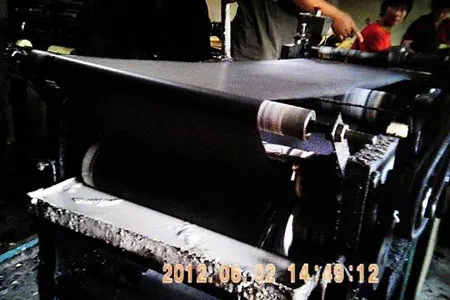 Đột nhập “công nghệ” trồng táo đẹp và độc của Trung Quốc ảnh 9 Đột nhập “công nghệ” trồng táo đẹp và độc của Trung Quốc ảnh 9