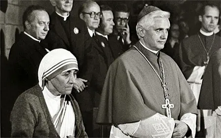 Nhìn lại cuộc đời Giáo hoàng Benedict XVI ảnh 4 Nhìn lại cuộc đời Giáo hoàng Benedict XVI ảnh 4