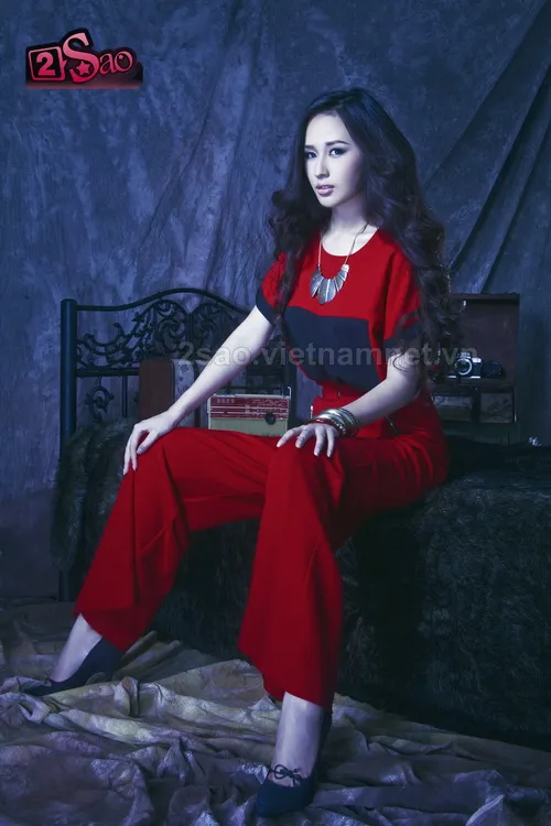 Mai Phương Thúy “nổi loạn” trong hình ảnh mới ảnh 4 Mai Phương Thúy “nổi loạn” trong hình ảnh mới ảnh 4
