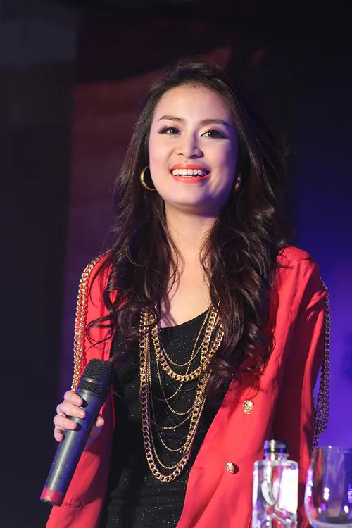 Hoàng Thùy Linh ra mắt "đứa con" mới ảnh 6