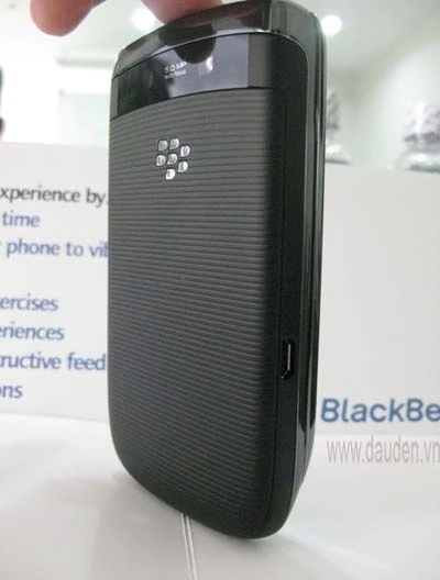 BlackBerry Torch 9800 ra mắt ảnh 10