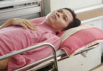 Bị u tủy cần được giúp đỡ ảnh 1