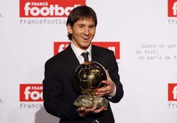 Messi chính thức giành Quả bóng vàng châu Âu ảnh 1