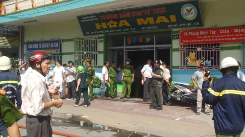 Cháy trường mầm non, học sinh hoảng loạn ảnh 2 Cháy trường mầm non, học sinh hoảng loạn ảnh 2