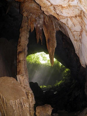 Hang Ông Giáp ở Quảng Bình ảnh 1