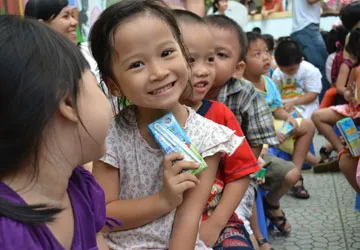 Cân bằng dưỡng chất cho sự phát triển của trẻ ảnh 1