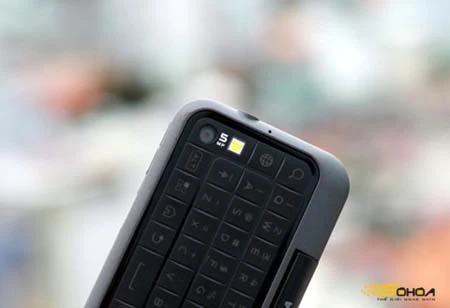 Di động lật ngược Motorola BackFlip ảnh 9