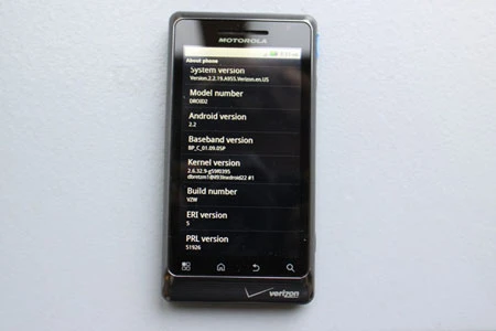Đập hộp điện thoại Motorola Droid 2 mới “ra lò” ảnh 18 Đập hộp điện thoại Motorola Droid 2 mới “ra lò” ảnh 18