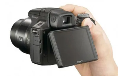Sony DSC-HX1. Ảnh: Itechnews. Sony DSC-HX1. Ảnh: Itechnews.
