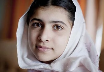 Cô bé 16 tuổi viết sách về việc từng bị bắn ảnh 1