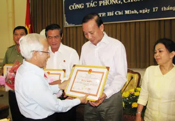 Không sống chung với cái xấu ảnh 1 Không sống chung với cái xấu ảnh 1