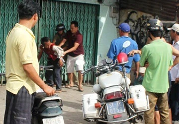 Nghị định “trị kẻ chống người thi hành công vụ”: Hoặc bỏ hoặc phải làm lại! ảnh 1