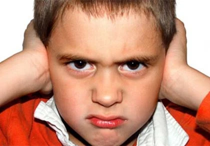 iPhone 4S bị gửi trả vì Siri "nói bậy" ảnh 1