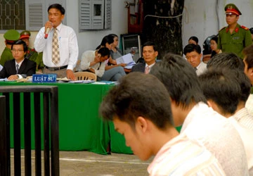 Tội giết người và cố ý gây thương tích: Cần hướng dẫn cụ thể hơn ảnh 1