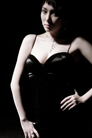 Hoa hậu Nguyễn Thị Huyền: “Tôi từng khóc vì tin đồn” ảnh 2