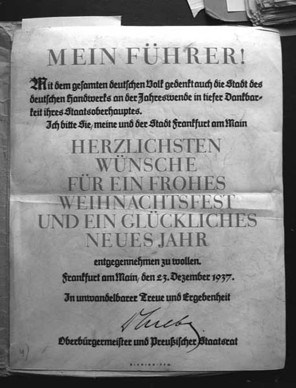 Ớn lạnh với các bức thư gửi cho Hitler ảnh 2