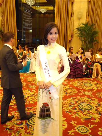 Bức tranh của Kiều Khanh được đấu giá cao nhất ảnh 2 Bức tranh của Kiều Khanh được đấu giá cao nhất ảnh 2