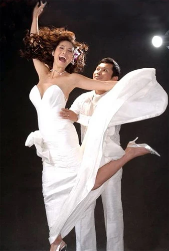 Ảnh cưới vợ chồng Lệ Thu hồi tháng 7. Ảnh: L.T