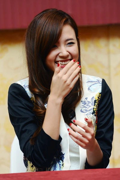 Midu hút hồn với vẻ đẹp trẻ thơ ảnh 6