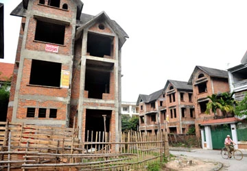 Phạt biệt thự bỏ hoang: Khó khả thi, ít hiệu quả ảnh 1