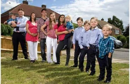 37 tuổi trở thành bà mẹ bận rộn nhất thế giới ảnh 1 37 tuổi trở thành bà mẹ bận rộn nhất thế giới ảnh 1