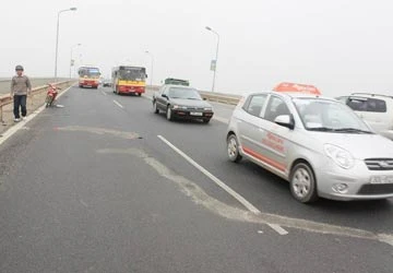 Thử công nghệ trên đường, thấy tốt nên… sửa cầu! ảnh 1 Thử công nghệ trên đường, thấy tốt nên… sửa cầu! ảnh 1