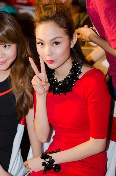 Minh Hằng khi kín đáo, lúc sexy ảnh 3
