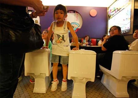 Nhà hàng toilet gây sốt ở Trung Quốc ảnh 7