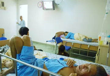 Văn minh bệnh viện - Bài 1: Truyền hình hành người bệnh ảnh 1 Văn minh bệnh viện - Bài 1: Truyền hình hành người bệnh ảnh 1