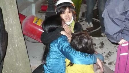 Hà Nội: Cháy chung cư 18 tầng, hai người chết ngạt ảnh 3