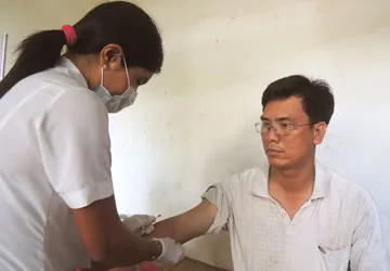 Anh công an hiến máu trên từng cây số ảnh 1 Anh công an hiến máu trên từng cây số ảnh 1