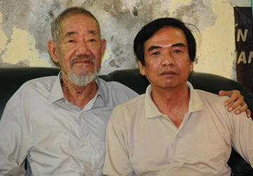 Chuyến đi ngẫu hứng cùng nhà thơ Tạ Vũ ảnh 1