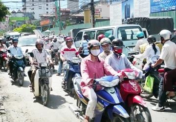 Bảo trì đường bộ: Xe mới đóng phí, xe cũ được “tha”? ảnh 1