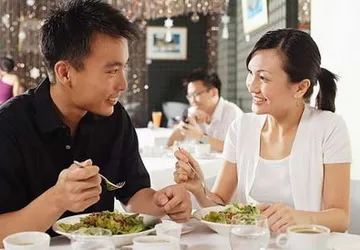 Gia đình trẻ và lối sống “cơm hộp” ảnh 1