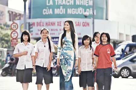 Hương Giang thành tâm điểm trên phố ảnh 9 Hương Giang thành tâm điểm trên phố ảnh 9