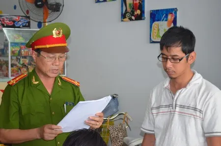 Bắt kế toán trưởng thụt két hàng tỉ đồng để cá độ bóng đá ảnh 1