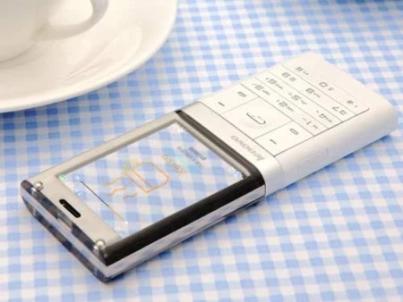 Cận cảnh điện thoại nhìn "xuyên thấu" của Lenovo ảnh 3