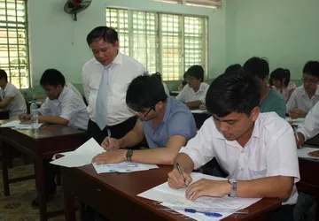 Đề văn thời sự, đề sinh lắt léo ảnh 1 Đề văn thời sự, đề sinh lắt léo ảnh 1