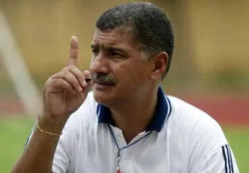 V.Ninh Bình sớm “dứt tình” với HLV Edson Tavares ảnh 1