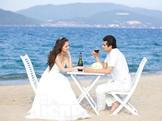 Vĩnh Thụy "cưới" bạn gái Lam Trường ảnh 2