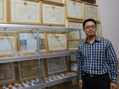 Người sở hữu kỷ vật của gần 100 vị tướng ảnh 2