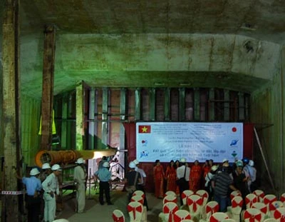 Thông đốt hầm Thủ Thiêm số 1 với đường dẫn phía quận 2 ảnh 3