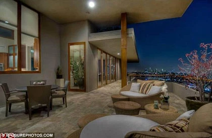 Đột nhập căn biệt thự hơn 100 tỉ VNĐ của Cheryl Cole ảnh 3