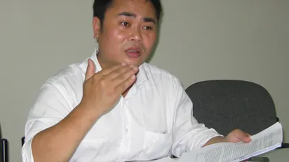 Bỗng dưng bị... nợ tiền tỉ ảnh 1 Bỗng dưng bị... nợ tiền tỉ ảnh 1