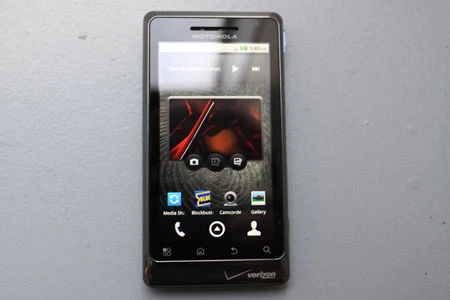 Đập hộp điện thoại Motorola Droid 2 mới “ra lò” ảnh 14 Đập hộp điện thoại Motorola Droid 2 mới “ra lò” ảnh 14