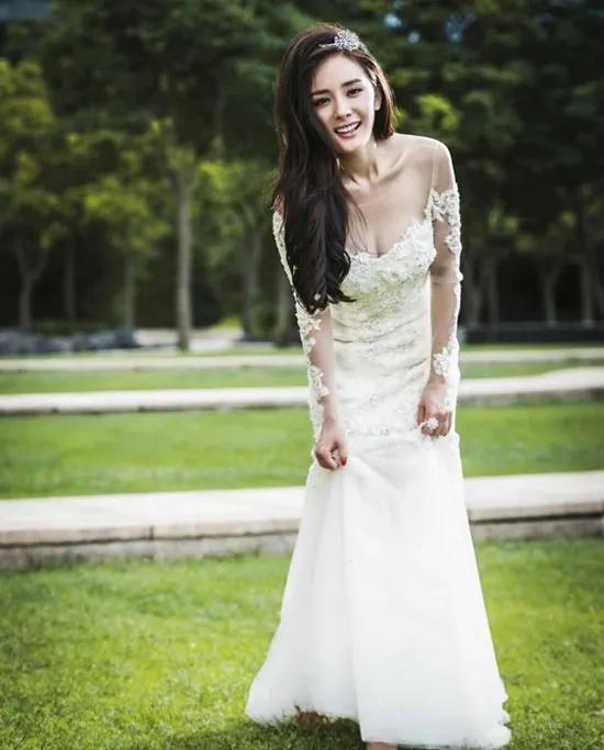 Dương Mịch làm tân nương quyến rũ ảnh 4