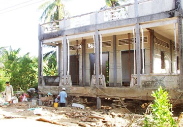 “Thần đèn” nước Việt - Bài 4: Chiếc máy dời nhà tự chế ảnh 2